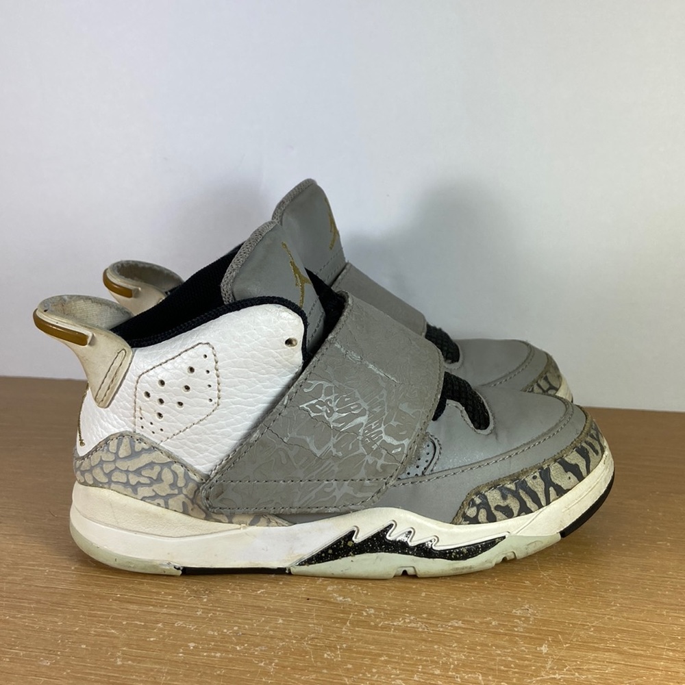 Air Jordan Son of Mars Size 9c Toddler Sneakers